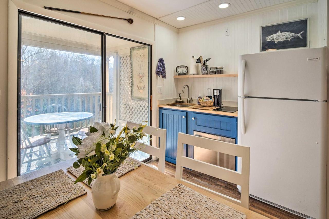 Lake Lure Studio With Private Balcony And Pool Access! Kültér fotó